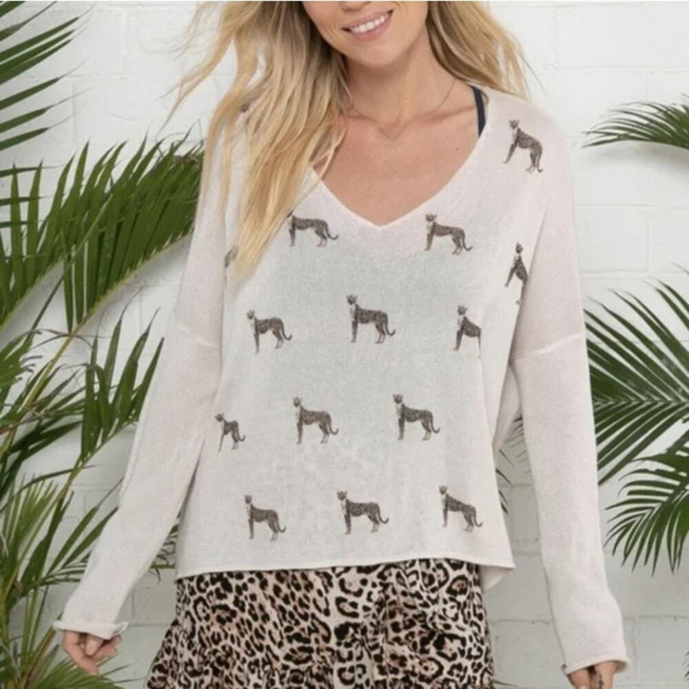 Wooden Ships Cream V-Neck Sweater with Dog Print